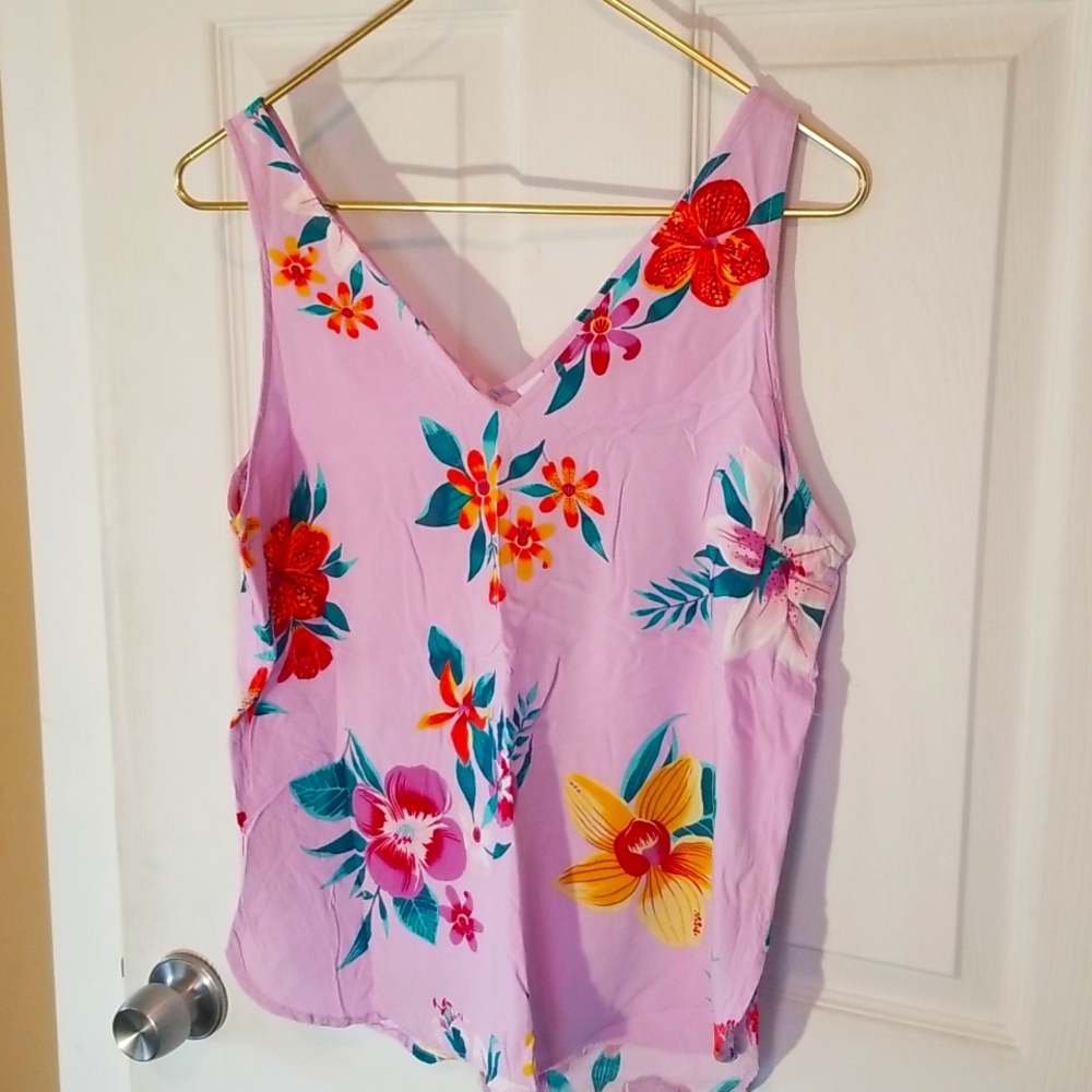 Floral tank top blouse size M